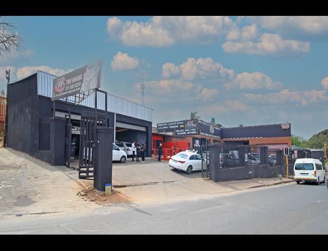 640M² BUSINESS FOR SALE IN BRIXTON